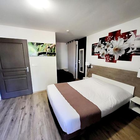 Auberge Des Lacs Bleus Clérac 外观 照片
